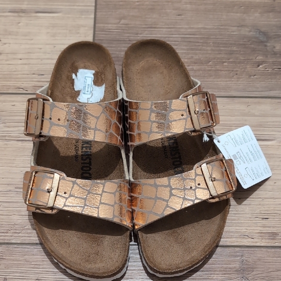 BIRKENSTOCK Metallic Sandals SIZE 39 - Picture 5 of 6